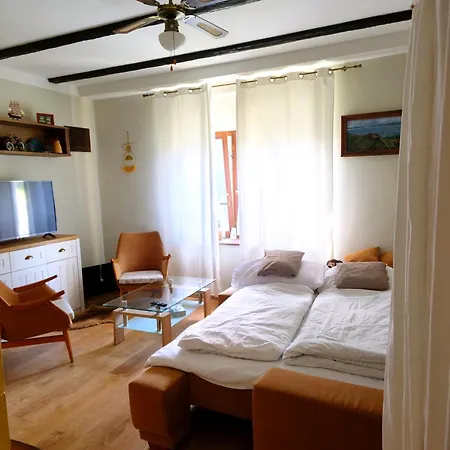 Buj-lak Vendeghaz Apartmán *